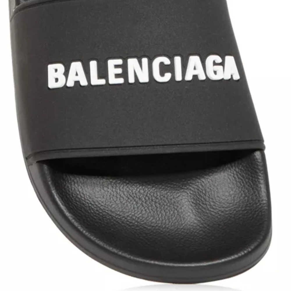 Balenciaga Pool Slides Black & White – Size 7– With Box & Dust Bags